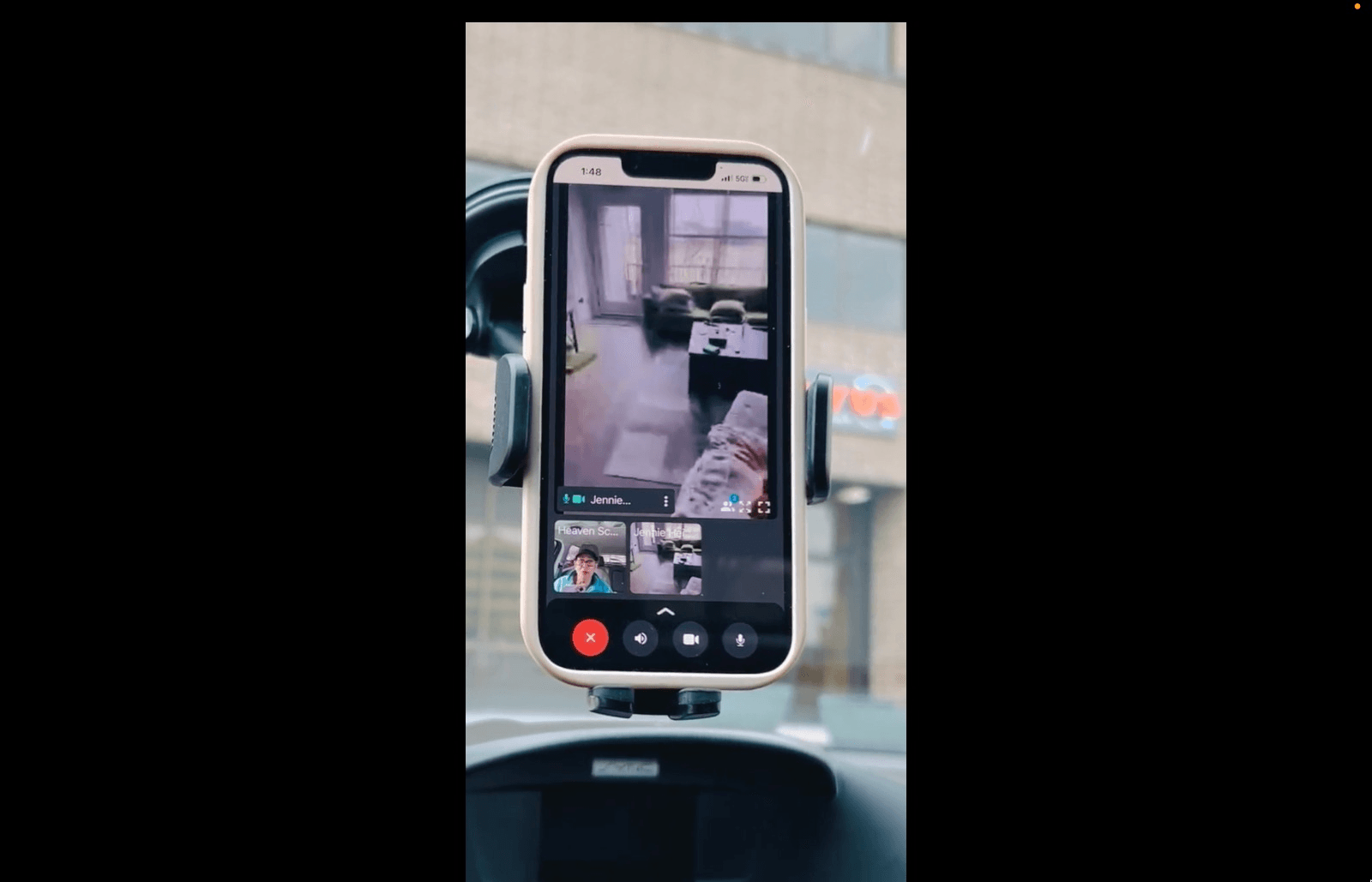 Real customer using Virtual Bid live walkthrough on a phone mounted in a vehicle